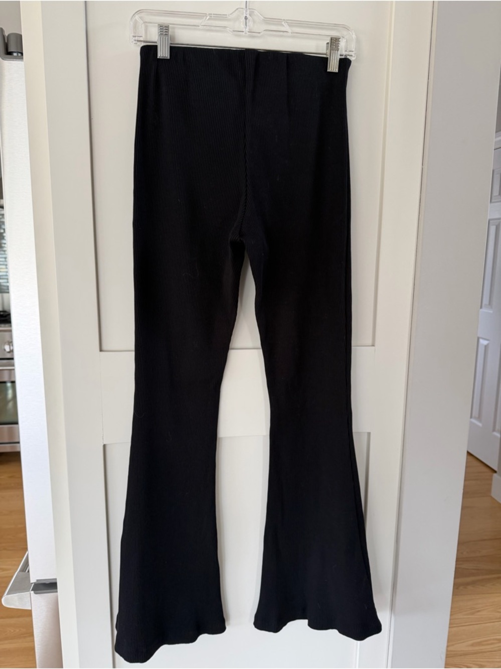 Emerson Fry Black Onyx Rib Pant
NWT
Size S - Picture 5 of 9